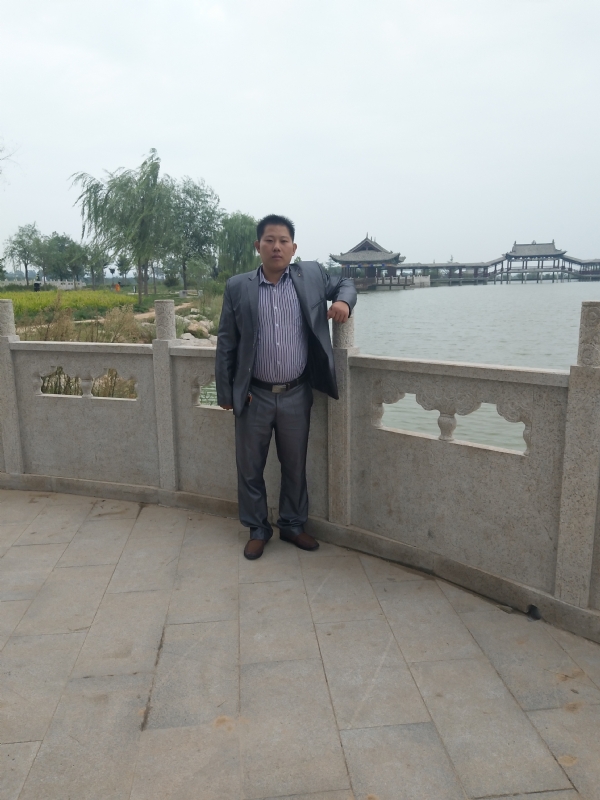 寻找爱的第一张照片--丽水相亲服务中心