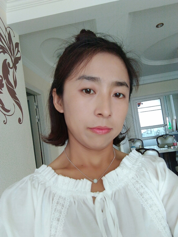 柠檬的第一张照片--丽水相亲服务中心