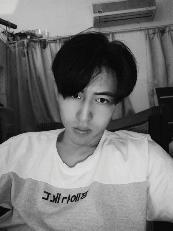 斷笔的第一张照片--丽水相亲服务中心