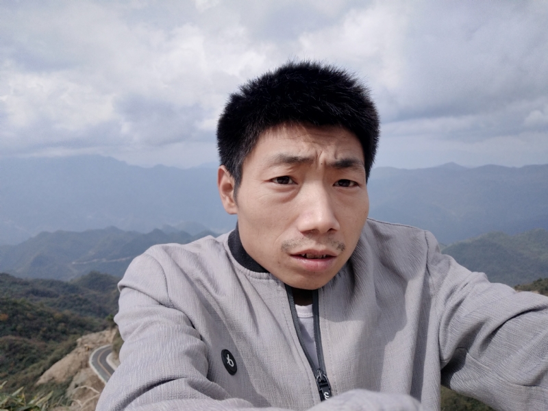 向后半生奋斗的第一张照片--丽水相亲服务中心