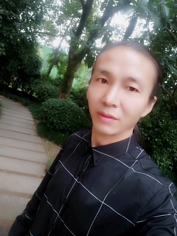 北方的狼的第一张照片--丽水相亲服务中心