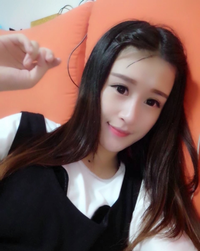 花开的季节的第一张照片--丽水相亲服务中心