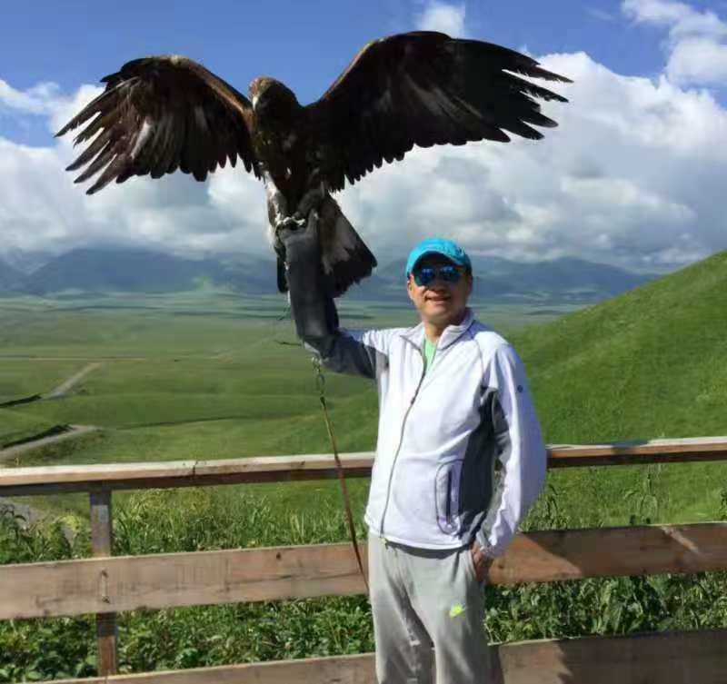 怀抱清风的第一张照片--丽水相亲服务中心