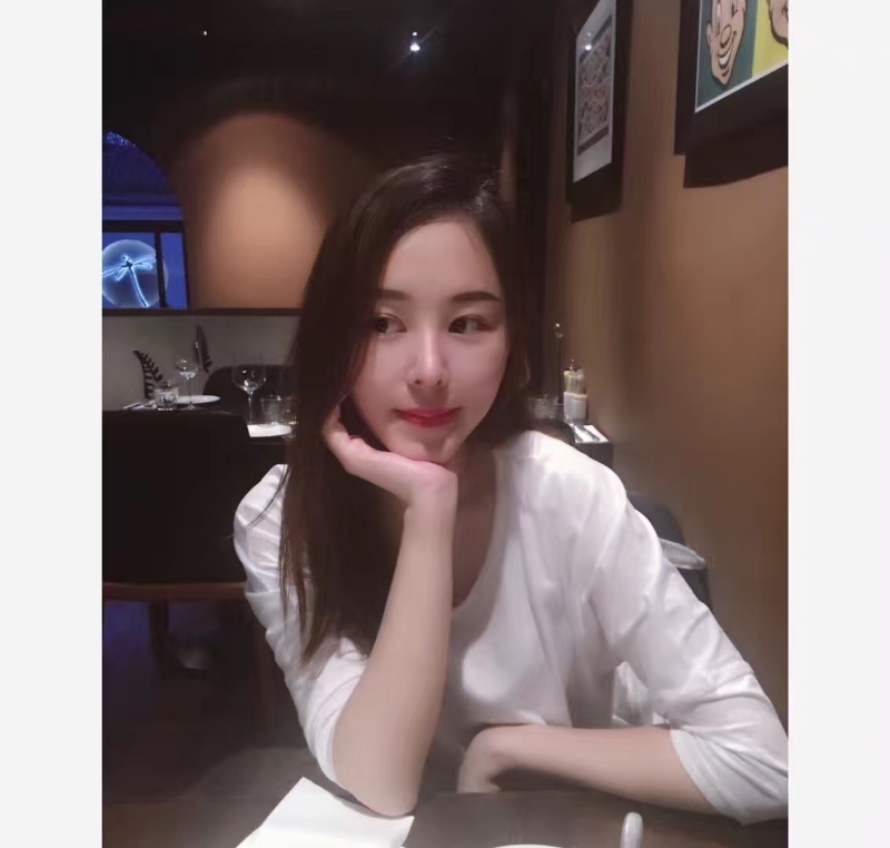 筱月悦的第一张照片--丽水相亲服务中心