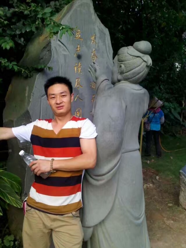 相依相伴的第一张照片--丽水相亲服务中心