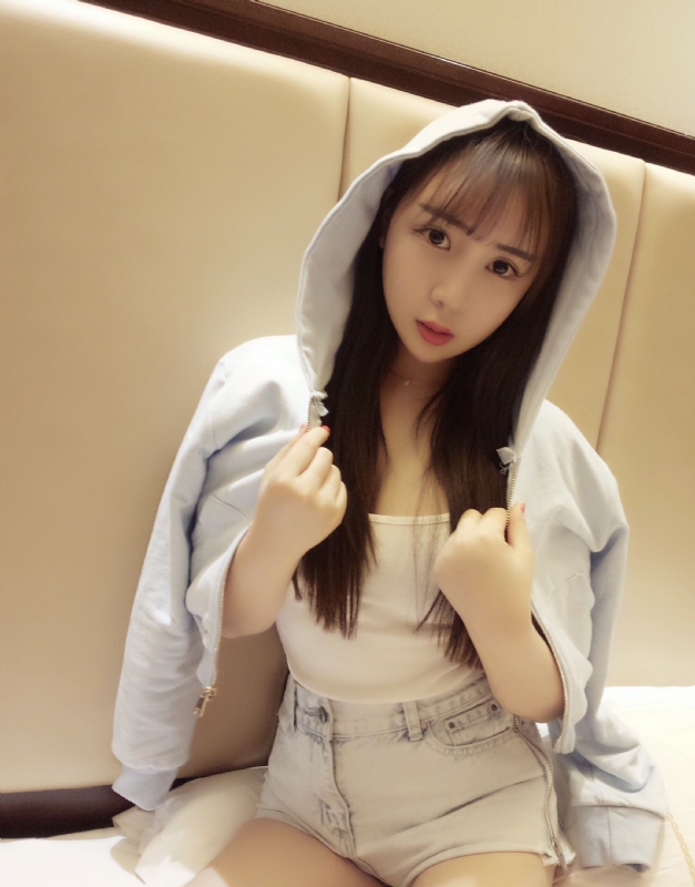 琪琪的第一张照片--丽水相亲服务中心