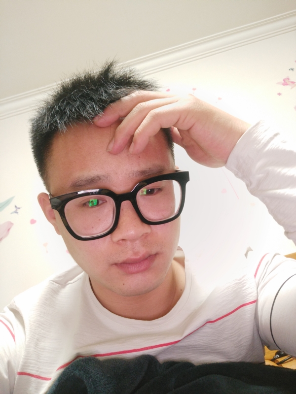 华灯初上的夜晚的第一张照片--丽水相亲服务中心