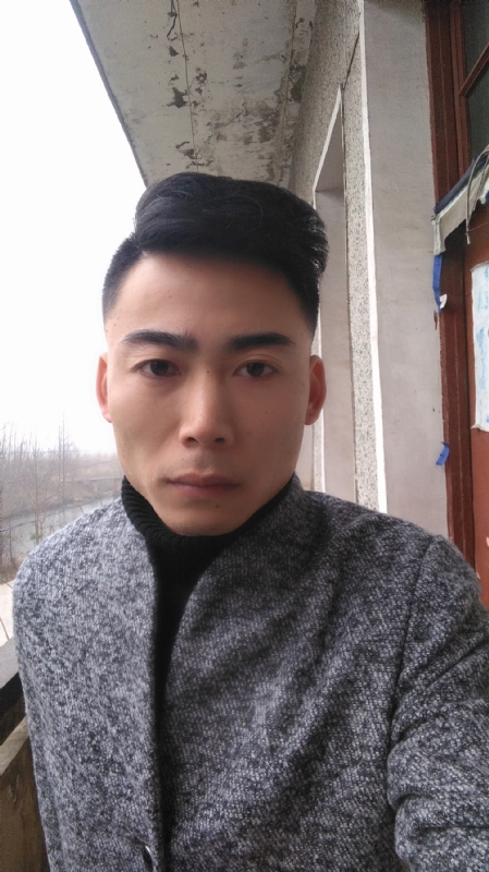 谁伴我闯荡的第一张照片--丽水相亲服务中心