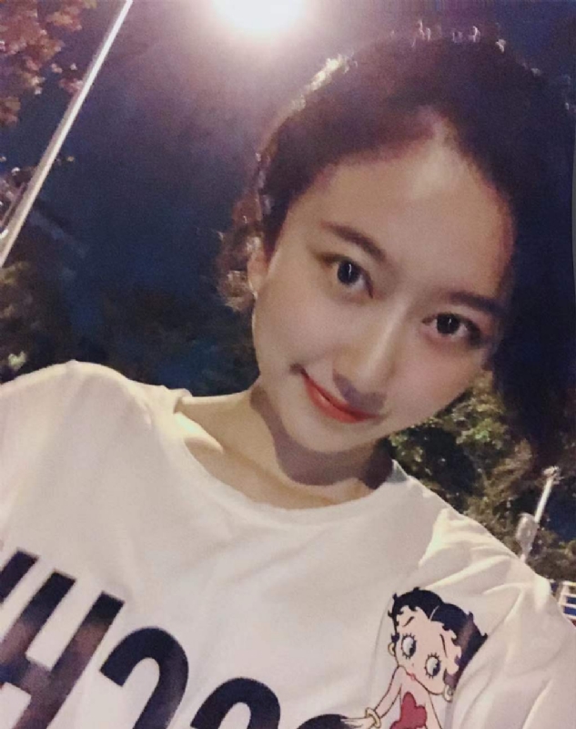 佳佳的第一张照片--丽水相亲服务中心