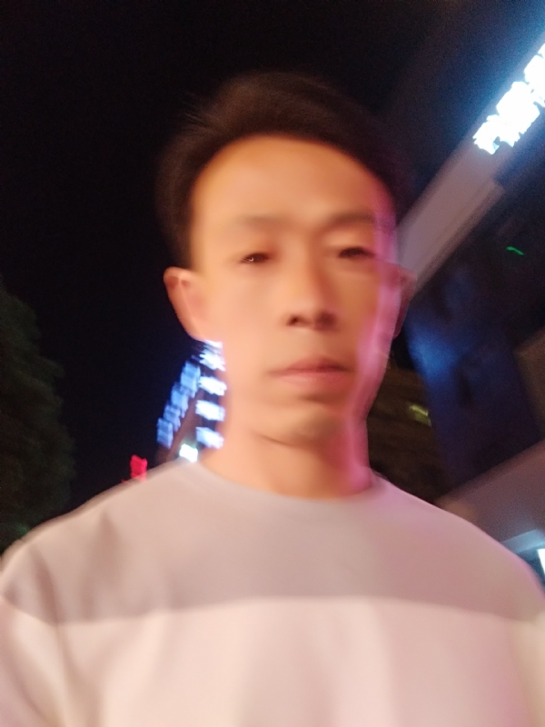找个人来爱的第一张照片--丽水相亲服务中心