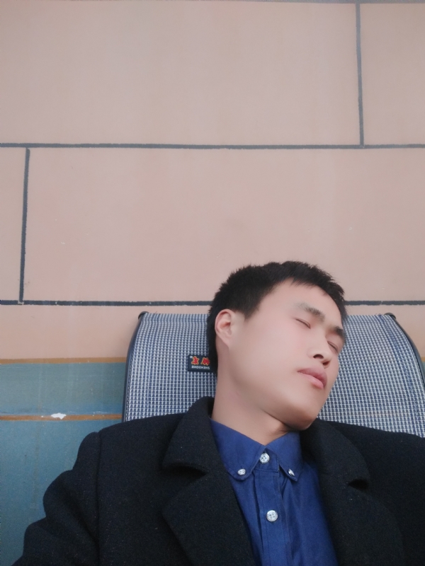 有钱爱情才能长久的第一张照片--丽水相亲服务中心