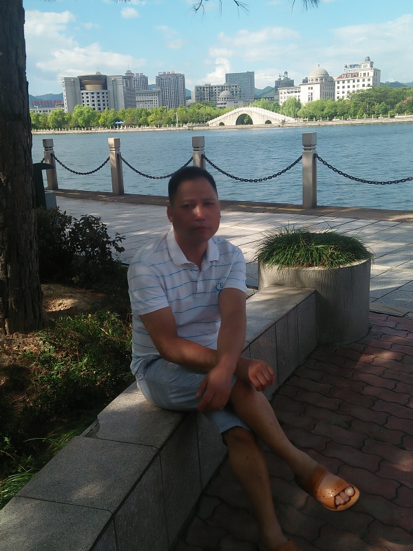 尹力的第一张照片--丽水相亲服务中心