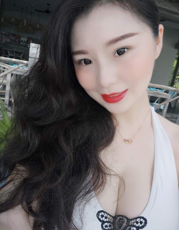 yoyo的第一张照片--丽水相亲服务中心