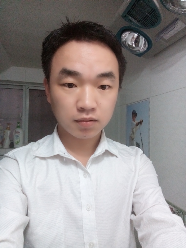 夜凉露沾衣的第二张照片--丽水相亲服务中心