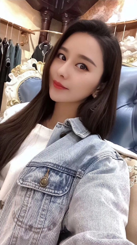 李珊珊的第一张照片--丽水相亲服务中心