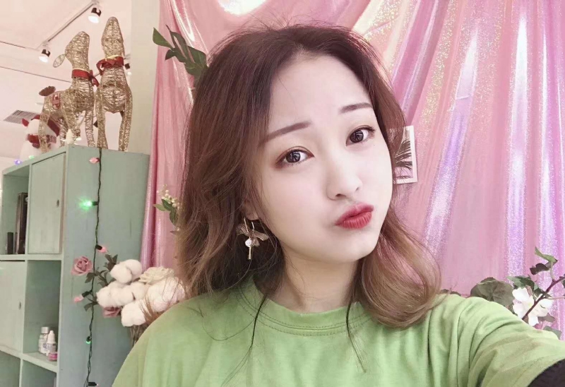 罗兰的第二张照片--丽水相亲服务中心