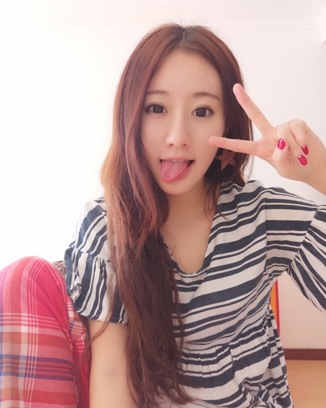 没有故事的女同学的第三张照片--丽水相亲服务中心