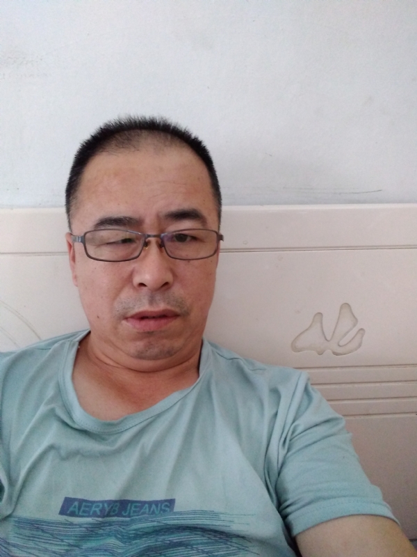 大叔的第一张照片--丽水相亲服务中心