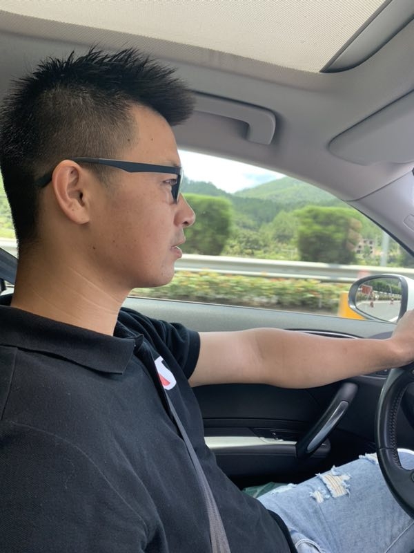 浪漫益友的第一张照片--丽水相亲服务中心