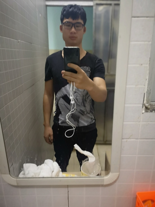 右手的执着的第一张照片--丽水相亲服务中心