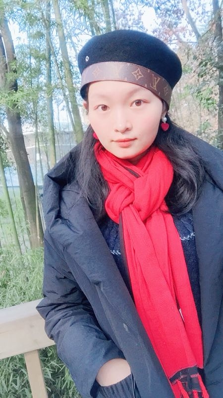 风中百合的第一张照片--丽水相亲服务中心