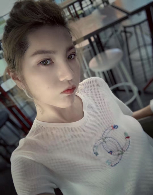 冷冷清秋的第一张照片--丽水相亲服务中心