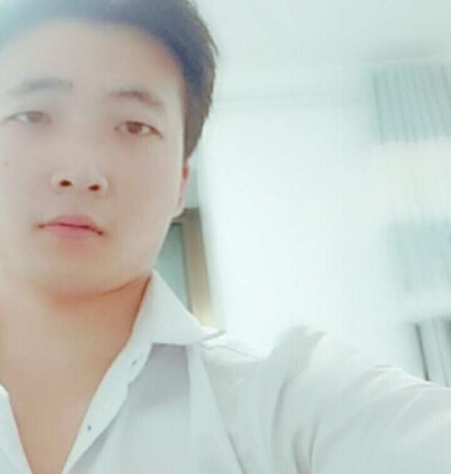 华英雄的第一张照片--丽水相亲服务中心