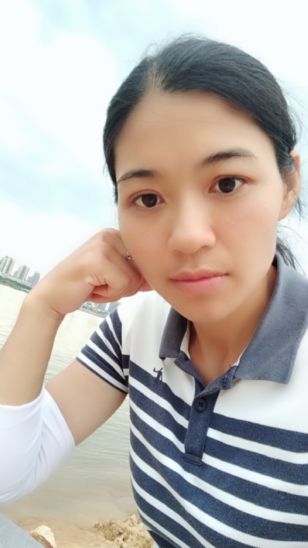 梅子的第一张照片--丽水相亲服务中心