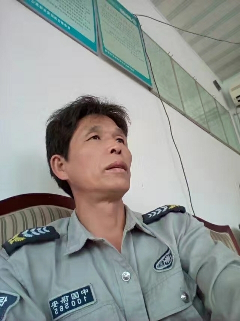 卧窗听雨的第一张照片--丽水相亲服务中心