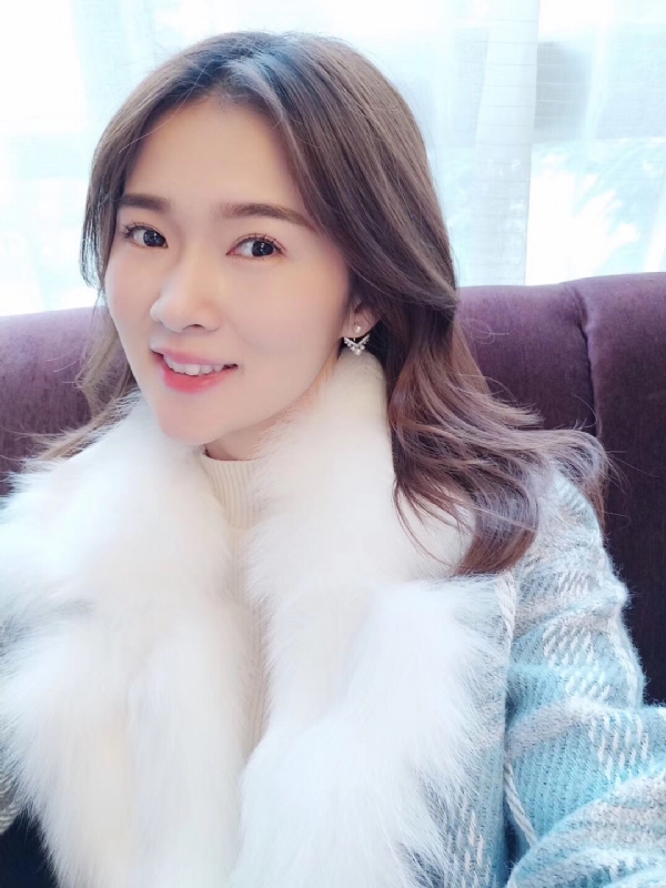 邓媛的第一张照片--丽水相亲服务中心