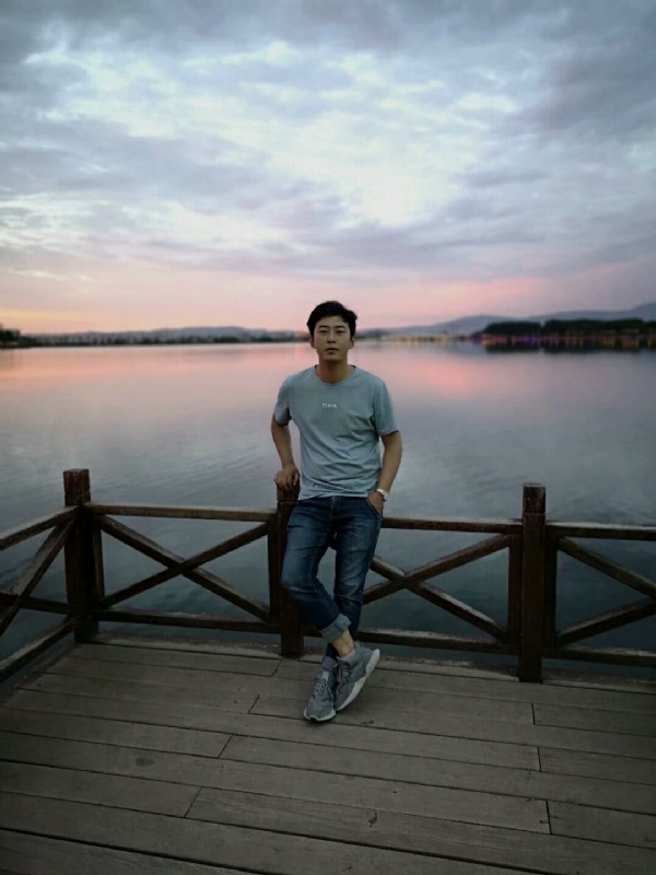 喂南墙我要撞你了的第一张照片--丽水相亲服务中心