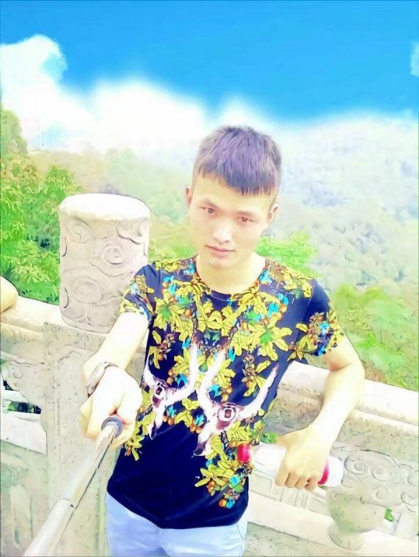 孤独王者元首的第一张照片--丽水相亲服务中心