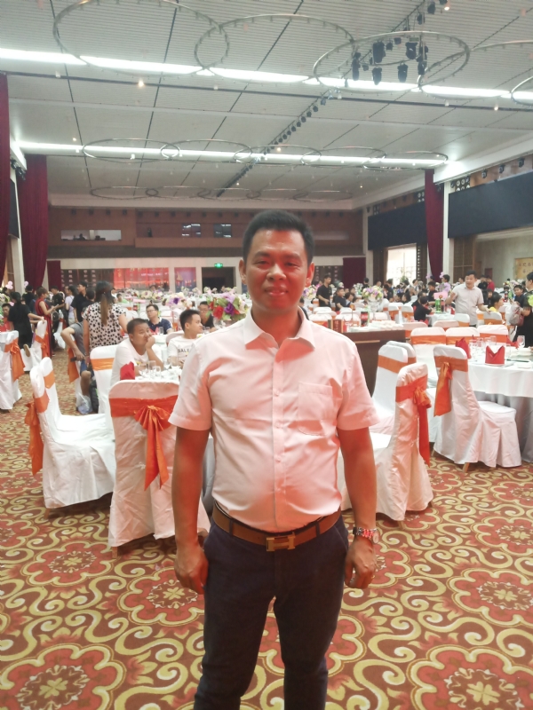 五月酷猪的第一张照片--丽水相亲服务中心