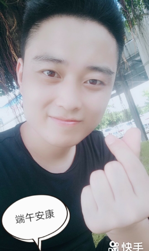 温暖的陈公子的第一张照片--丽水相亲服务中心