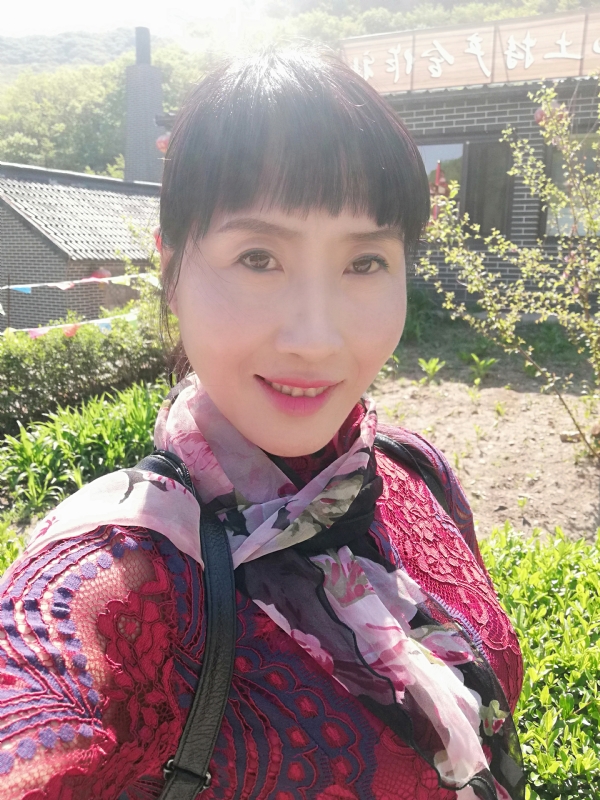 艳阳高照的第一张照片--丽水相亲服务中心