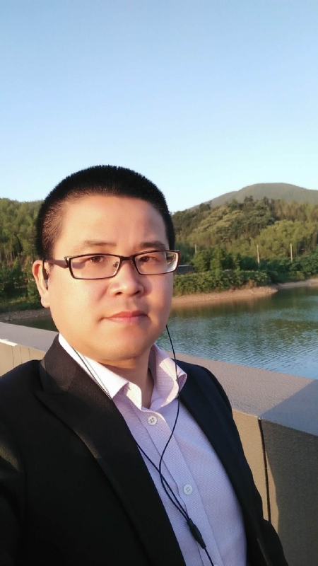 顾律师的第三张照片--丽水相亲服务中心