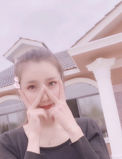 小媛的第一张照片--丽水相亲服务中心