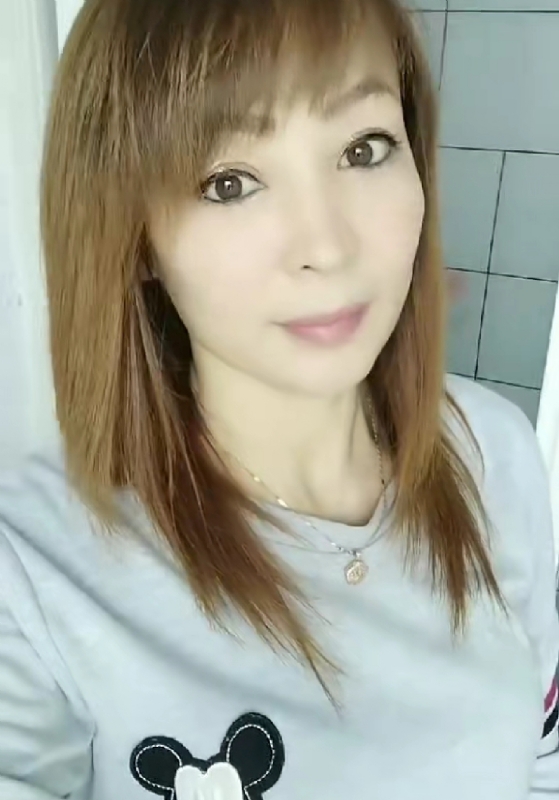 魅力白玲的第一张照片--丽水相亲服务中心