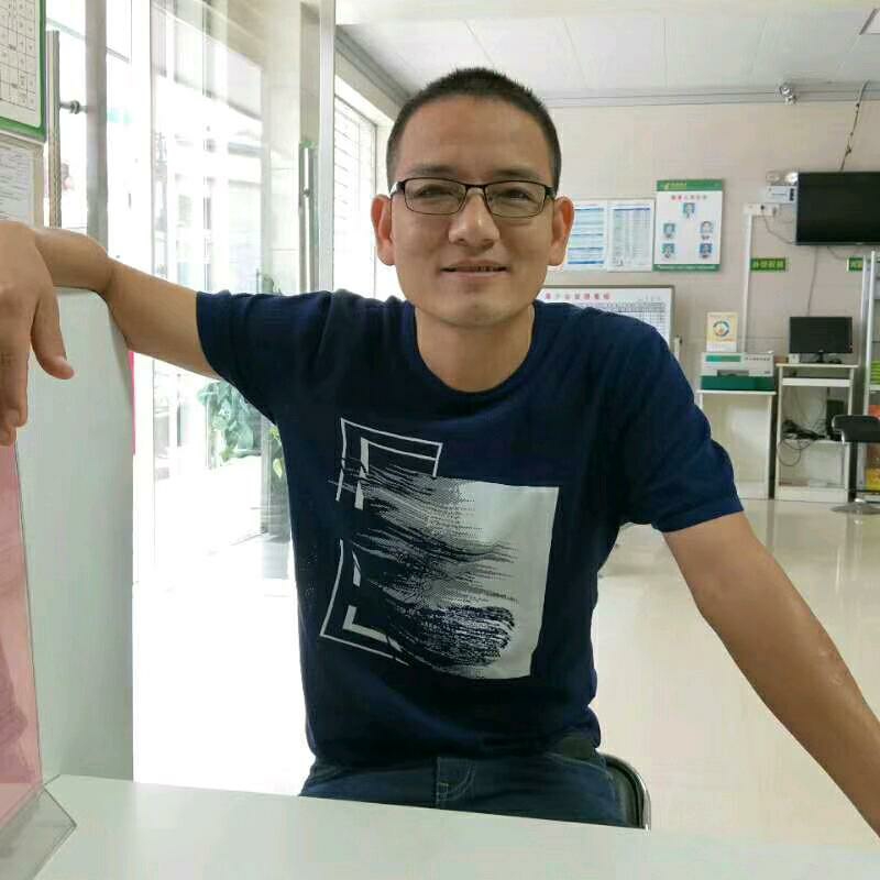 人生就像高尔夫的第一张照片--丽水相亲服务中心