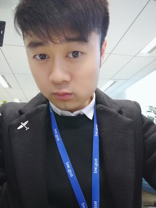 择一爱与被爱的第一张照片--丽水相亲服务中心