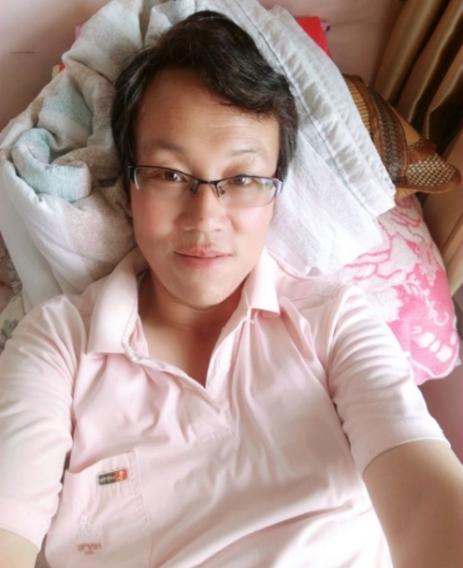 一吻天荒的第一张照片--丽水相亲服务中心