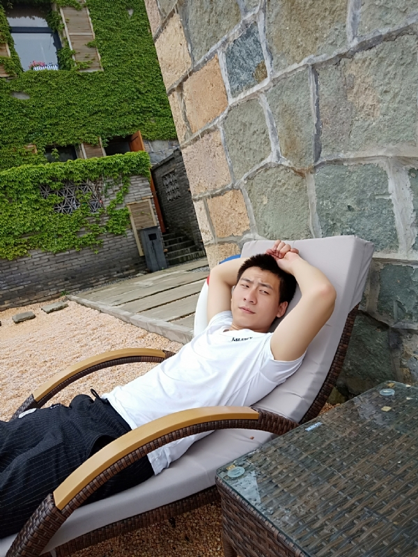 真心寻找另一半的第一张照片--丽水相亲服务中心