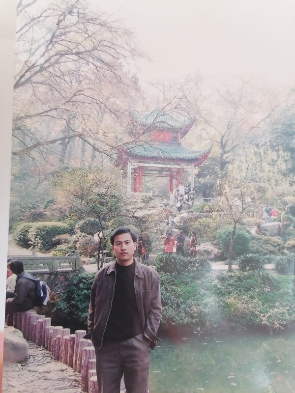 沧海一粟的第一张照片--丽水相亲服务中心