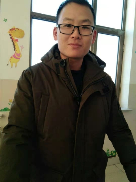 品上男人的第一张照片--丽水相亲服务中心