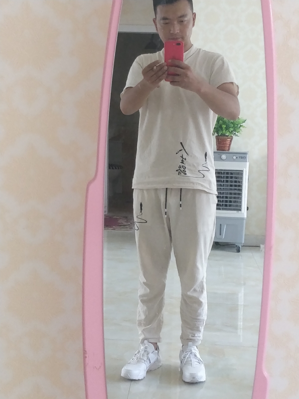 一天一根烟的第二张照片--丽水相亲服务中心