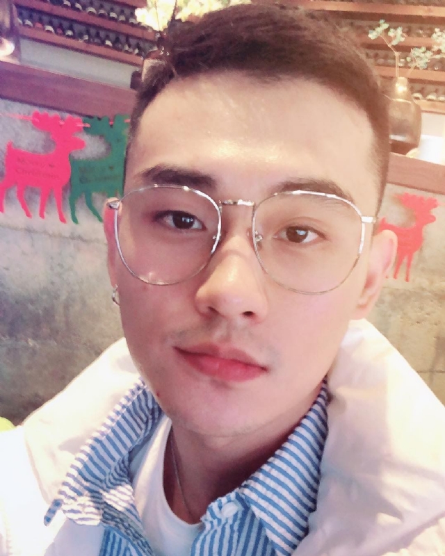 胡强很孤单的第一张照片--丽水相亲服务中心