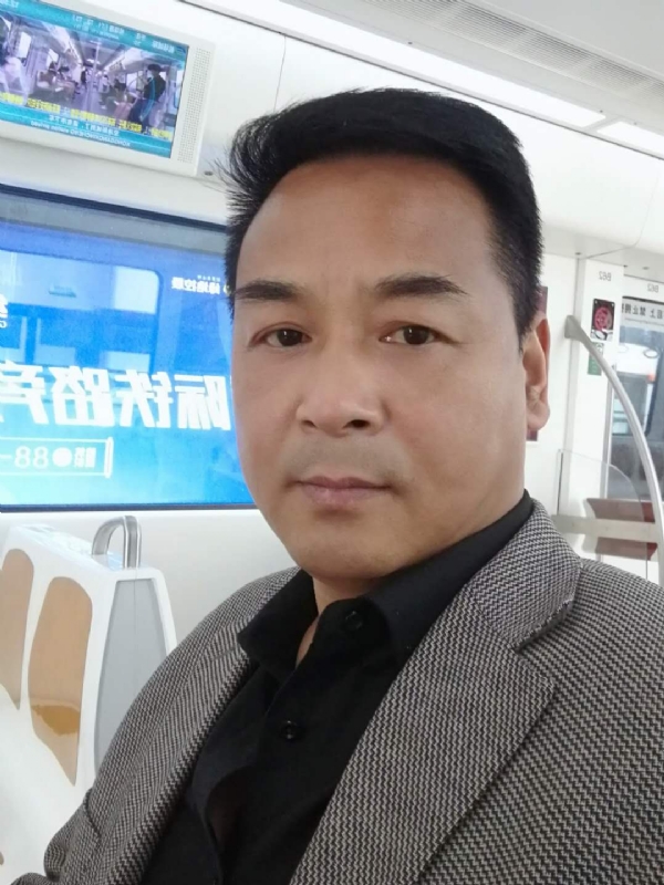 雪豹的第二张照片--丽水相亲服务中心