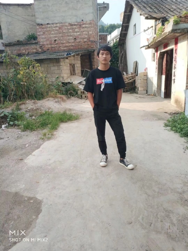 活活该的第一张照片--丽水相亲服务中心