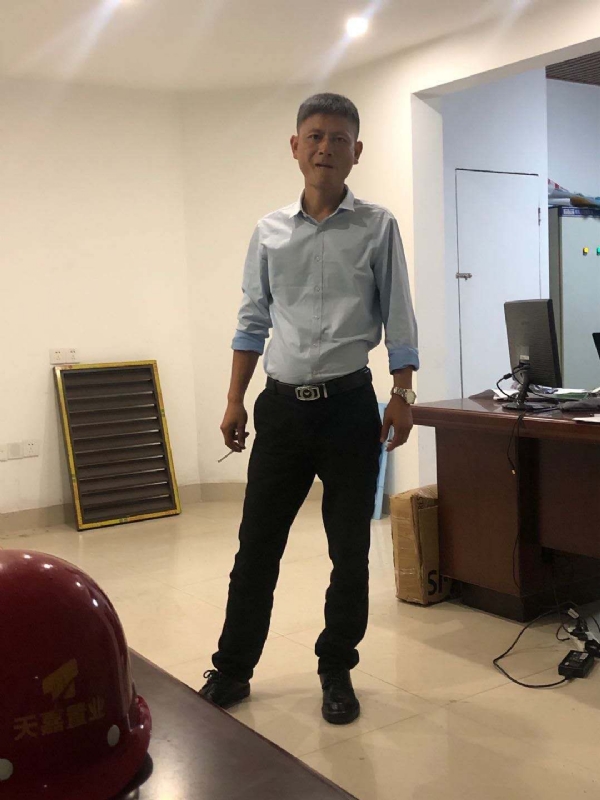 郁闷之中的第一张照片--丽水相亲服务中心