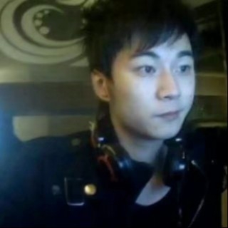 深夜人的第一张照片--丽水相亲服务中心